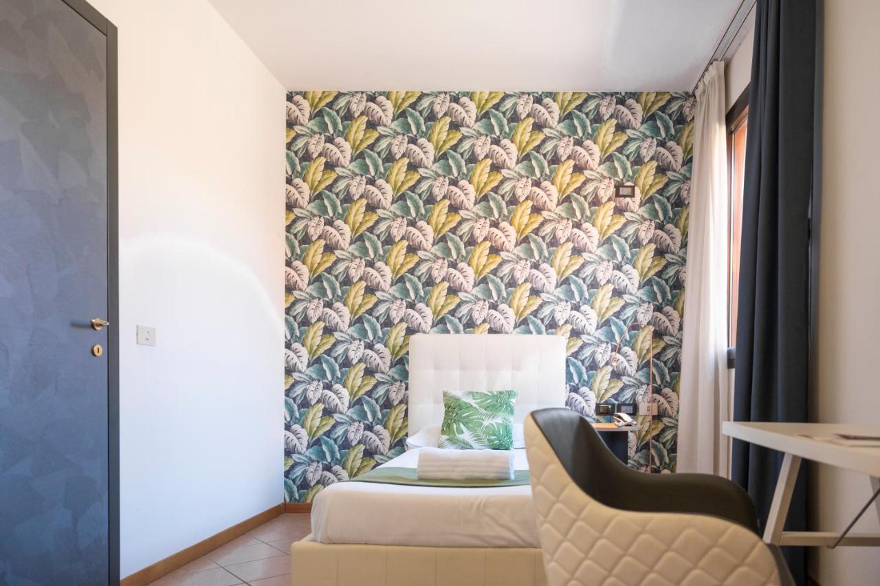 Lake Como Golf Hotel Figino Serenza Bagian luar foto