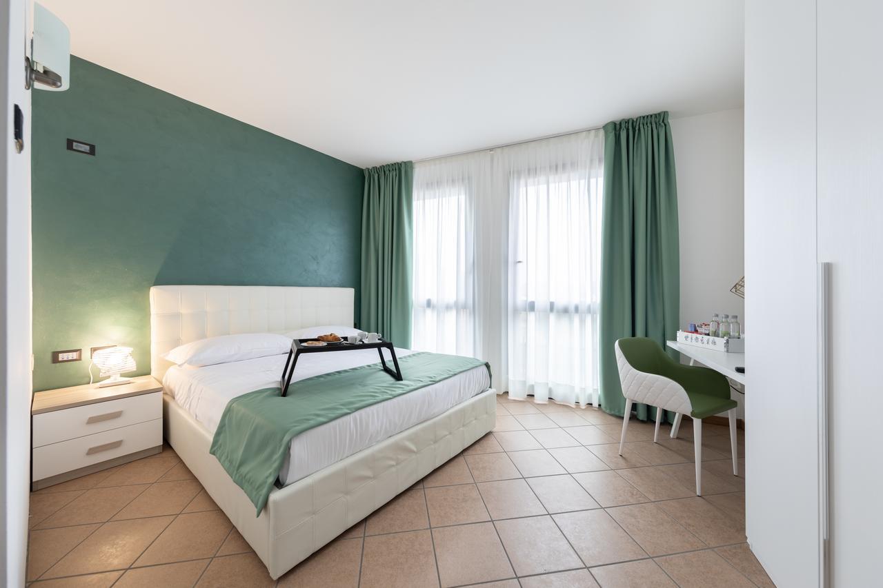 Lake Como Golf Hotel Figino Serenza Bagian luar foto
