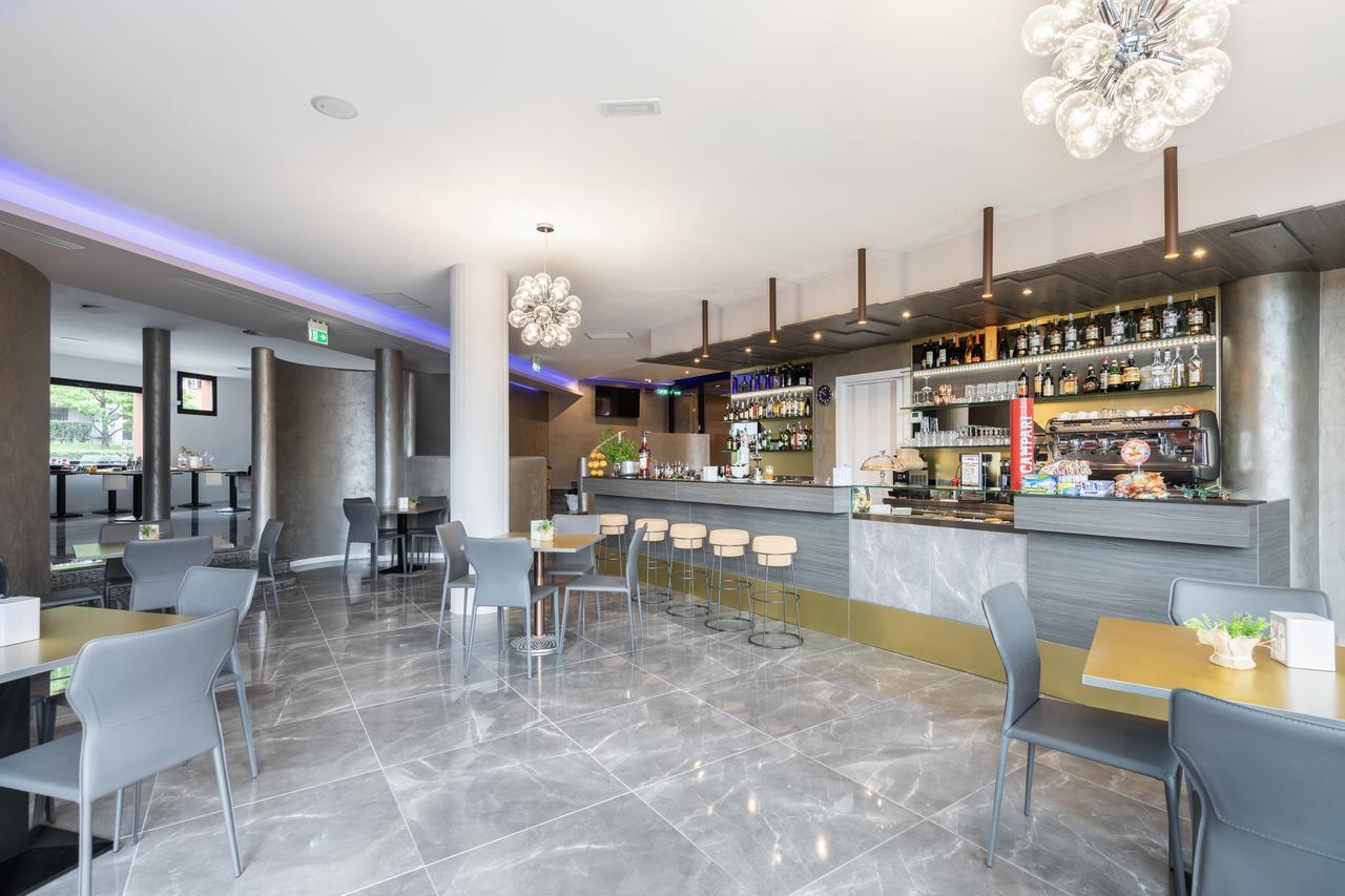 Lake Como Golf Hotel Figino Serenza Bagian luar foto